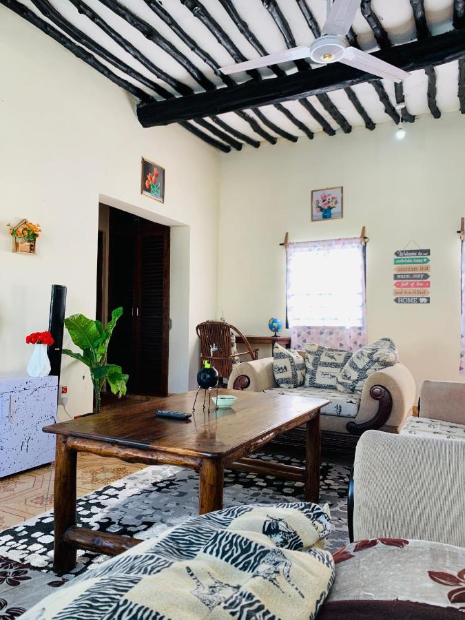 Jambo Diani 1-Bedroom Apartment Close To The Beach Диани Бийч Екстериор снимка
